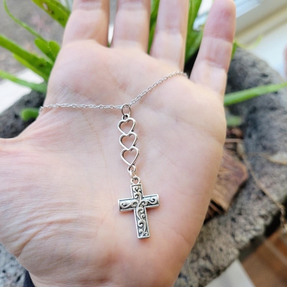 New Classic Heart Cross Dangle Drop Necklace - Picture 1 of 6